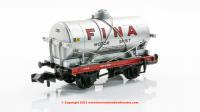 373-658 Graham Farish 14T Tank Wagon 'Fina' Silver